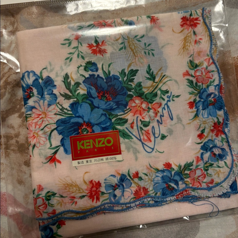 Keno scarf